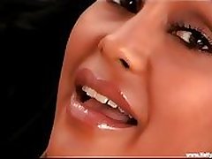 Priya Rai Sexy Solo http://adf.ly/1NJCxN