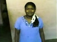 Tamil Aunty 1st Show