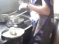 Desi indian Kannada aunty hot navel hip